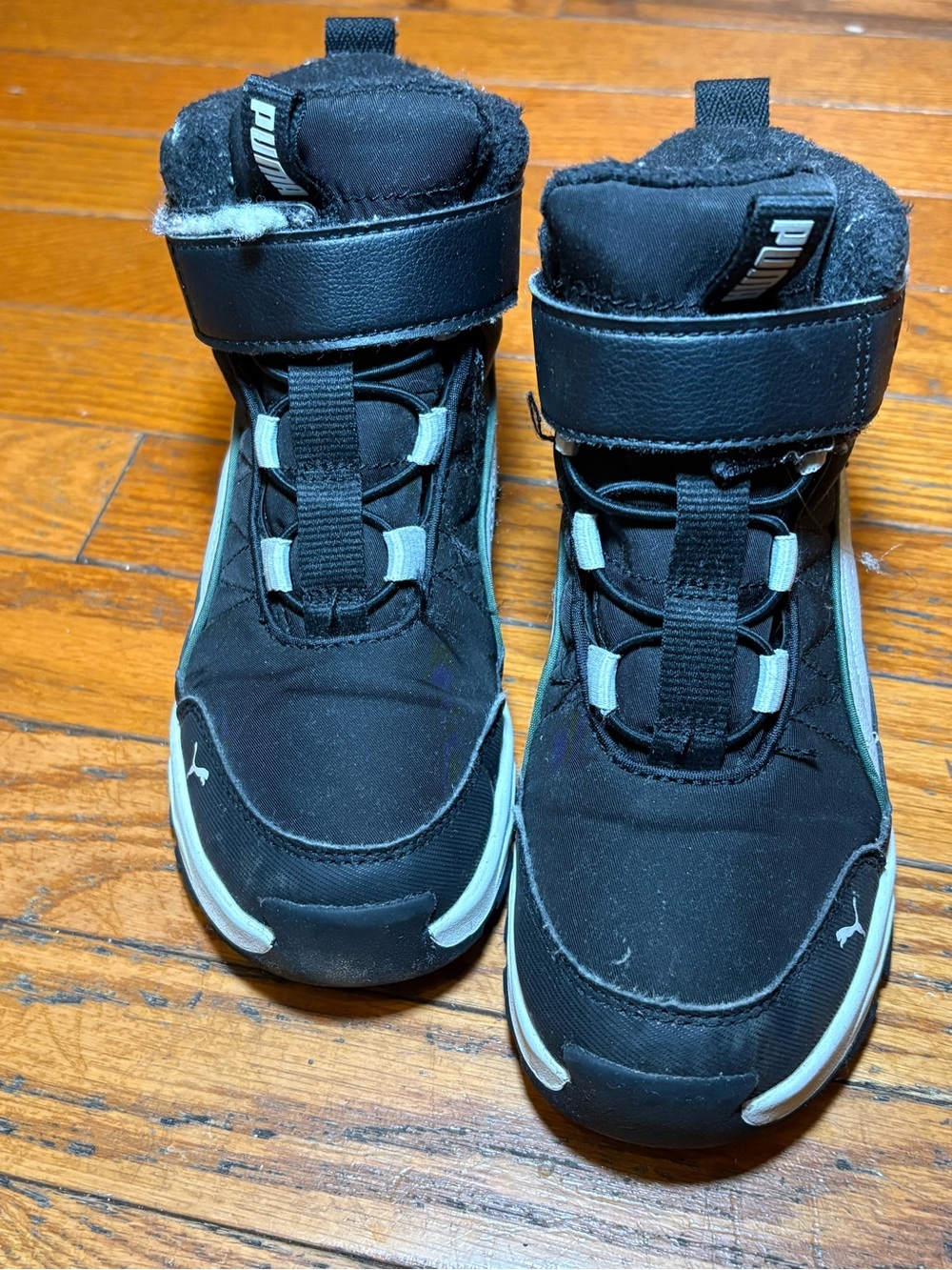 Puma Black Kids Boots with Light Gray Trim
